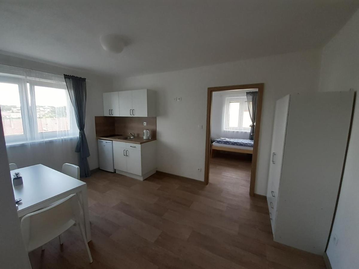 Valen Apartmany Valtice Bagian luar foto
