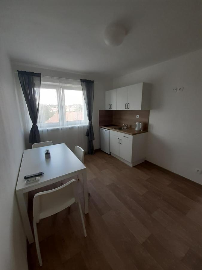 Valen Apartmany Valtice Bagian luar foto