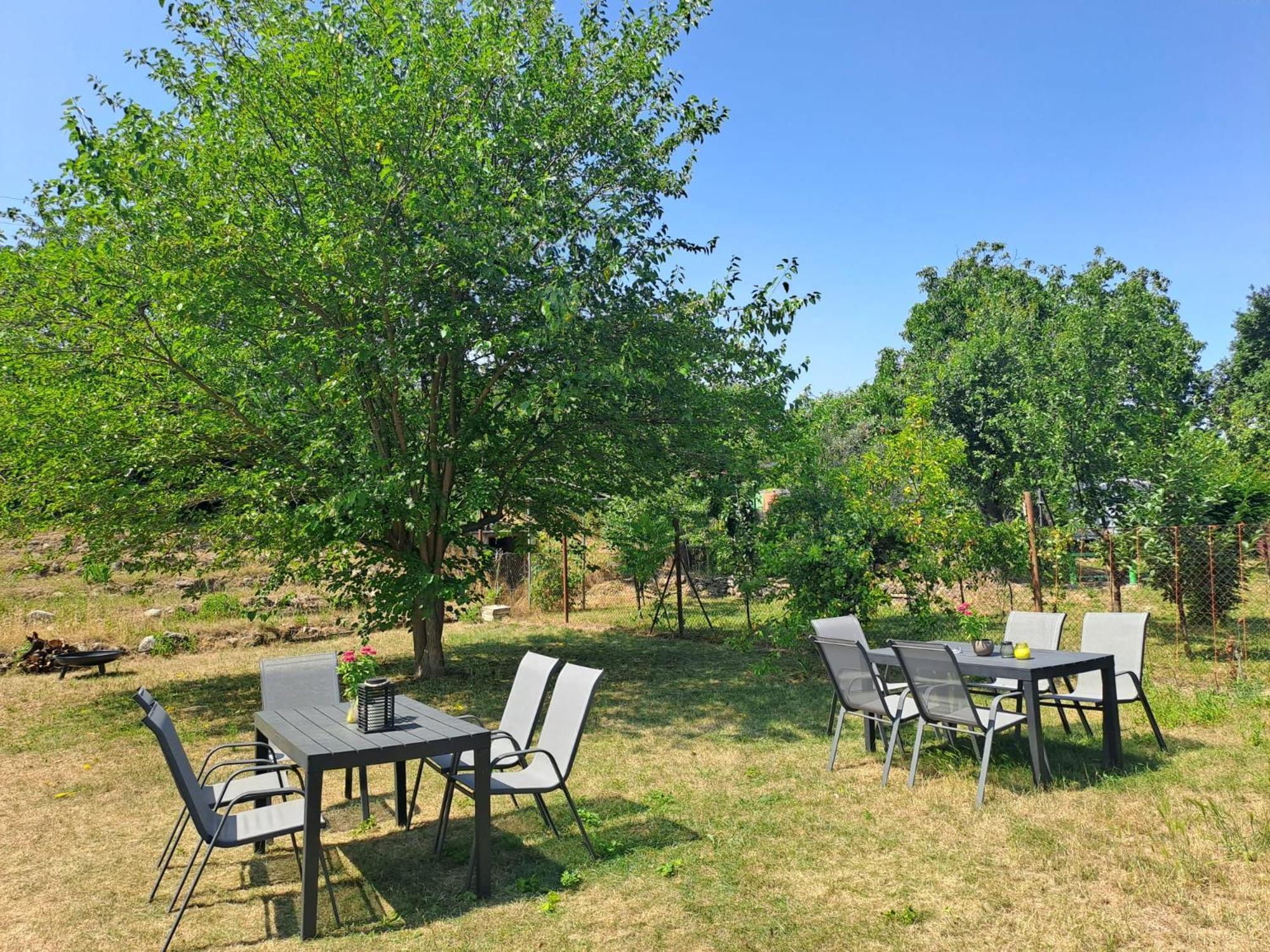 Valen Apartmany Valtice Bagian luar foto